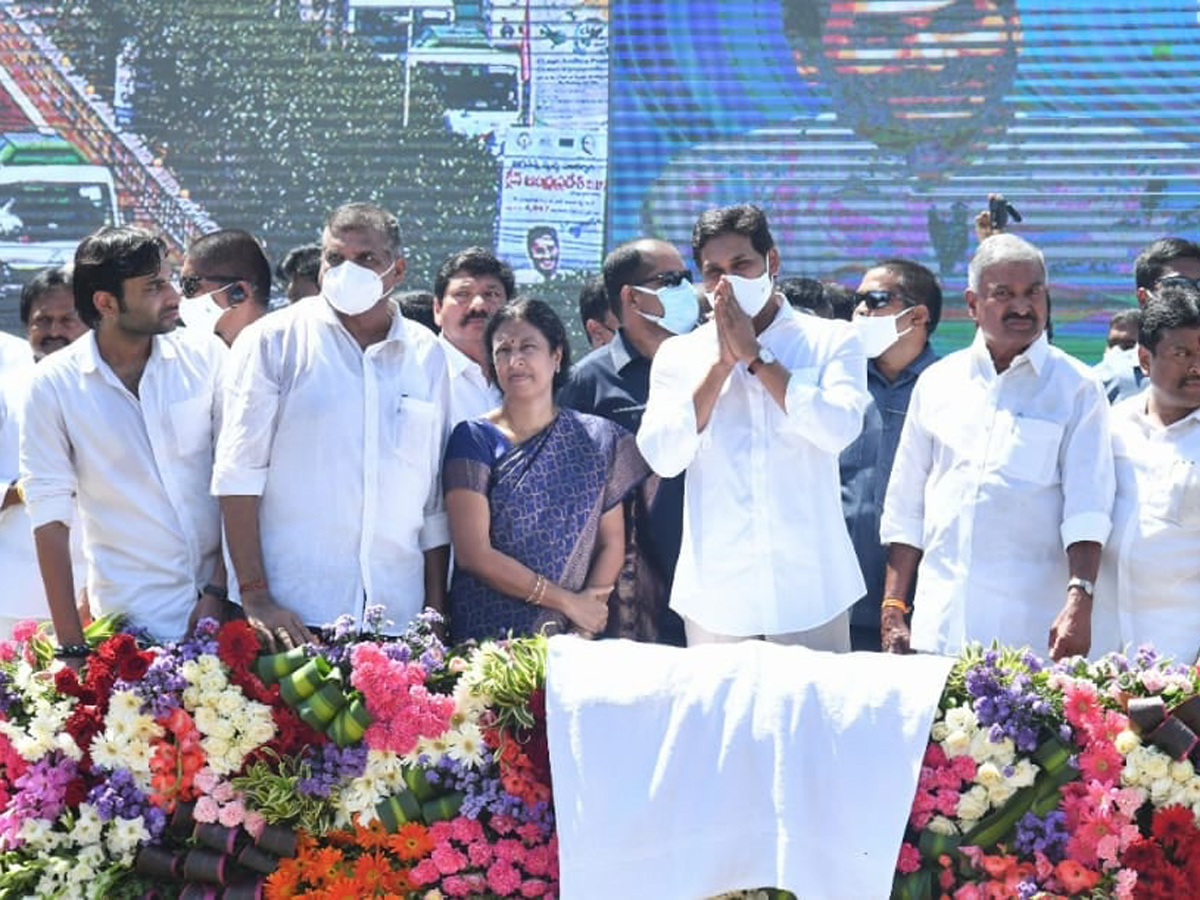 CM YS Jagan Launches Clean Andhra Pradesh Program Photos - Sakshi19