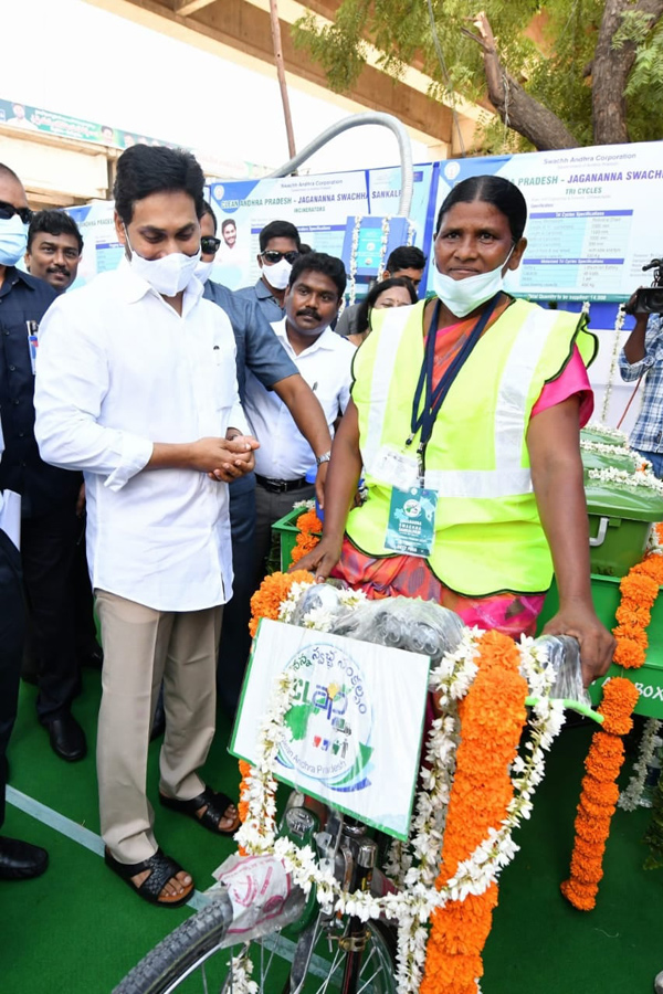 CM YS Jagan Launches Clean Andhra Pradesh Program Photos - Sakshi27