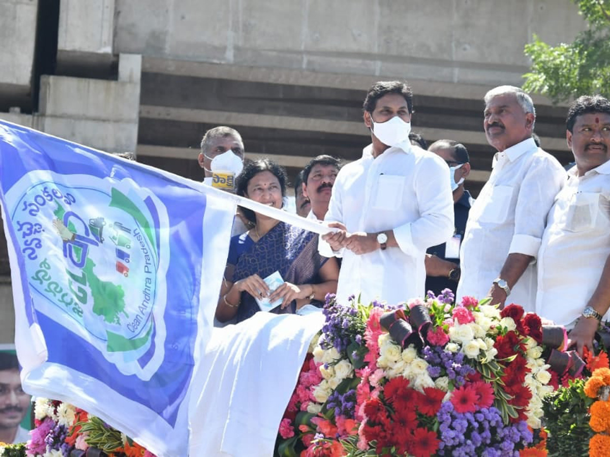 CM YS Jagan Launches Clean Andhra Pradesh Program Photos - Sakshi3