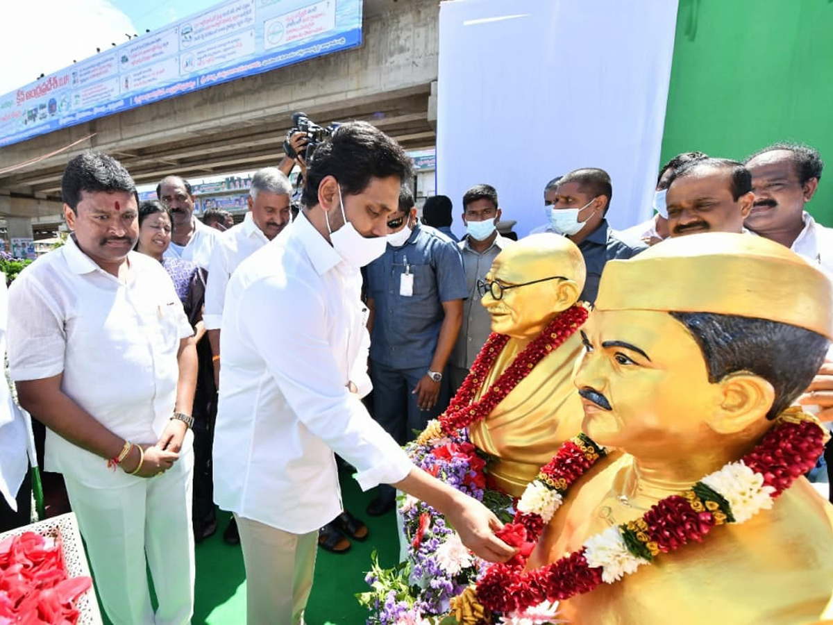 CM YS Jagan Launches Clean Andhra Pradesh Program Photos - Sakshi5