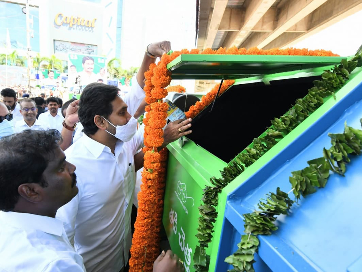 CM YS Jagan Launches Clean Andhra Pradesh Program Photos - Sakshi7