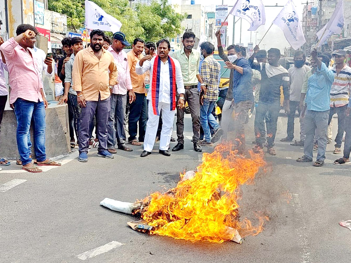 YSR Congress Party Activists Fires On TDP Photos - Sakshi11