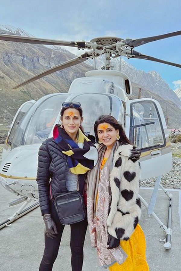 Photos : Samantha concludes her Char Dham Yatra  - Sakshi8