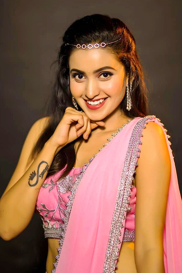 Photo : Tiktok Star Deepika Pilli Photo Gallery  - Sakshi12