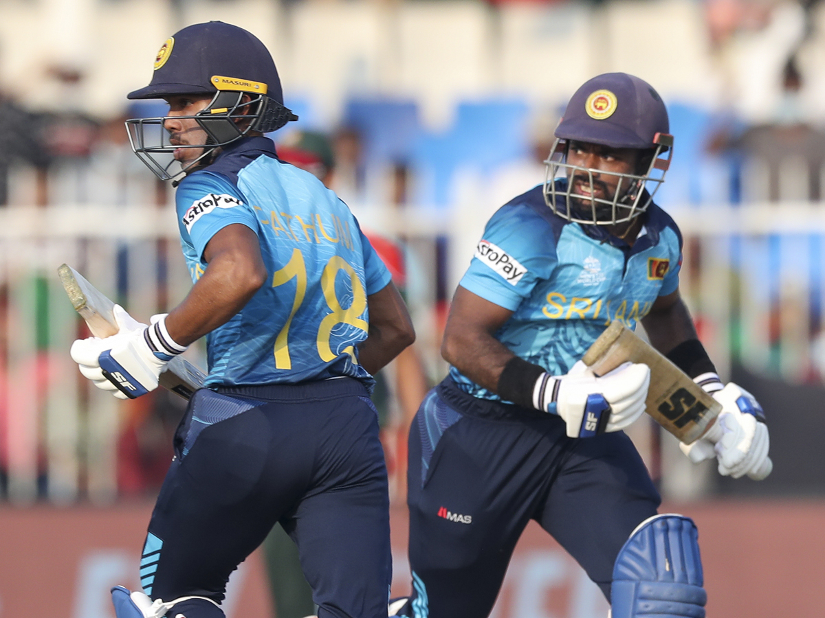  Sri Lanka won by 5 Wickets with Bangladesh Photo Gallery - Sakshi7