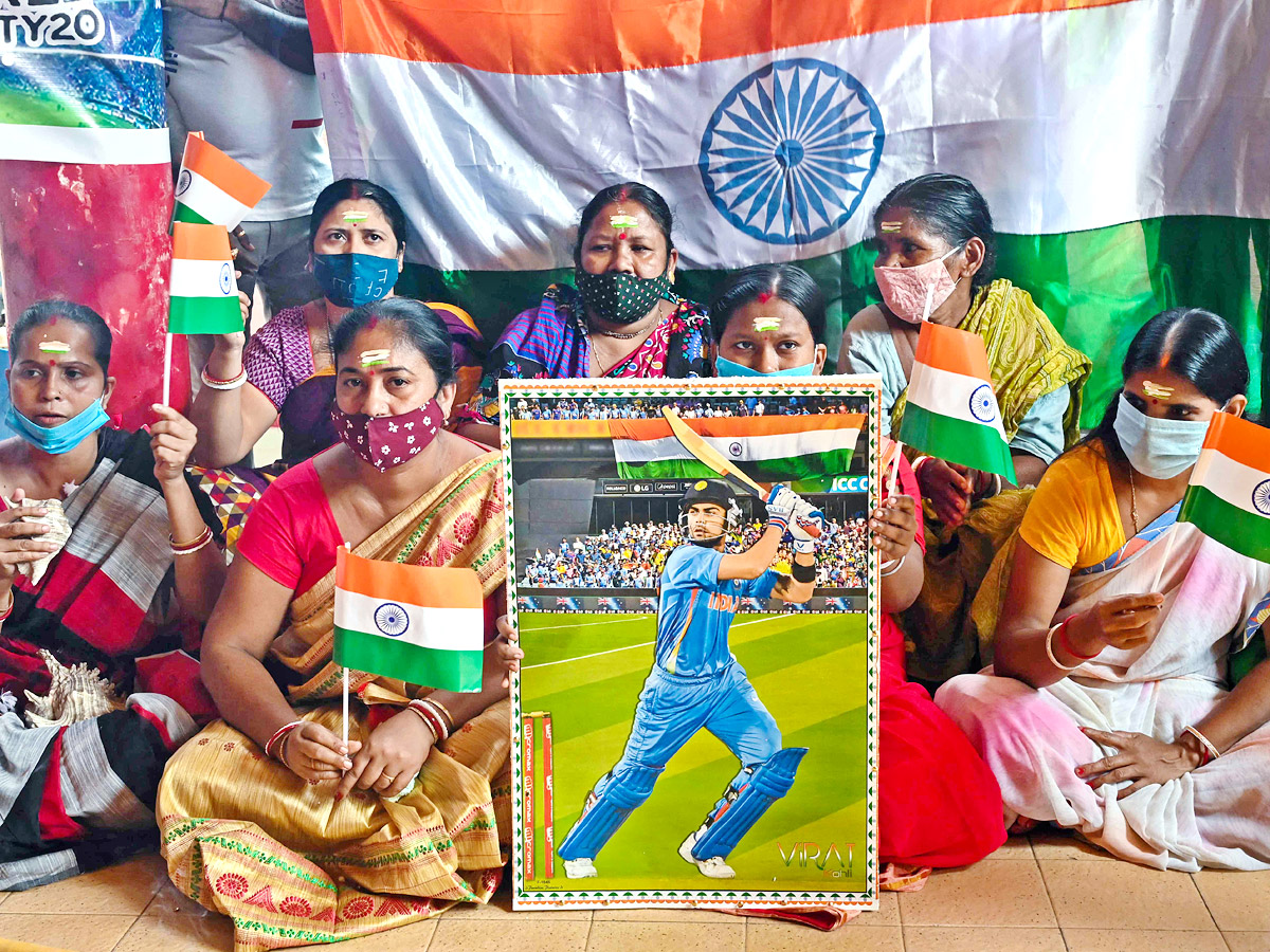 T20 world cup 2021 Team India Pakistan Match Worship To Win Kohli Sena Photo Gallery - Sakshi1