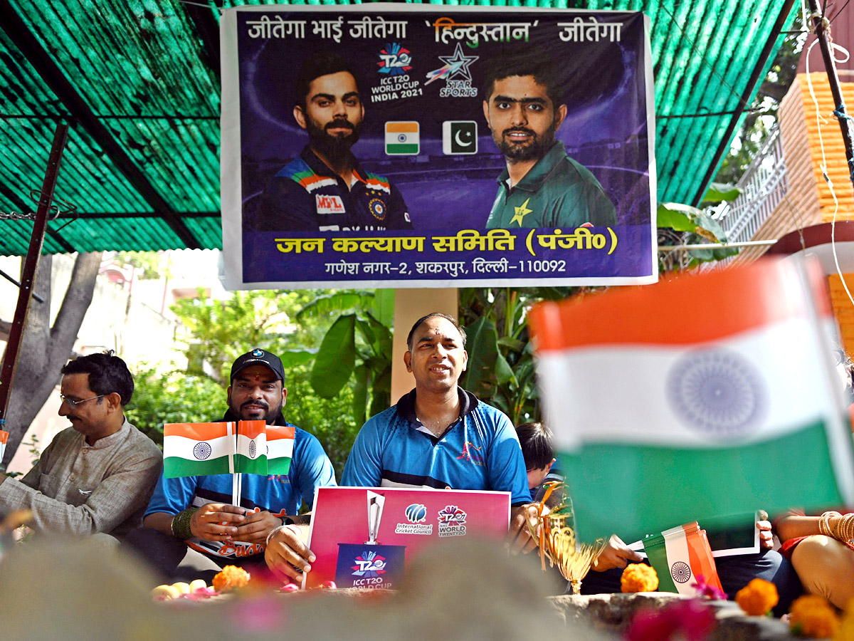 T20 world cup 2021 Team India Pakistan Match Worship To Win Kohli Sena Photo Gallery - Sakshi3