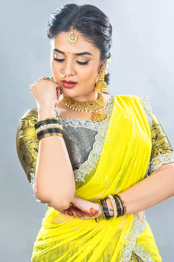 Anchor Sreemukhi Photos In Mukku Avinash Marriage - Sakshi6