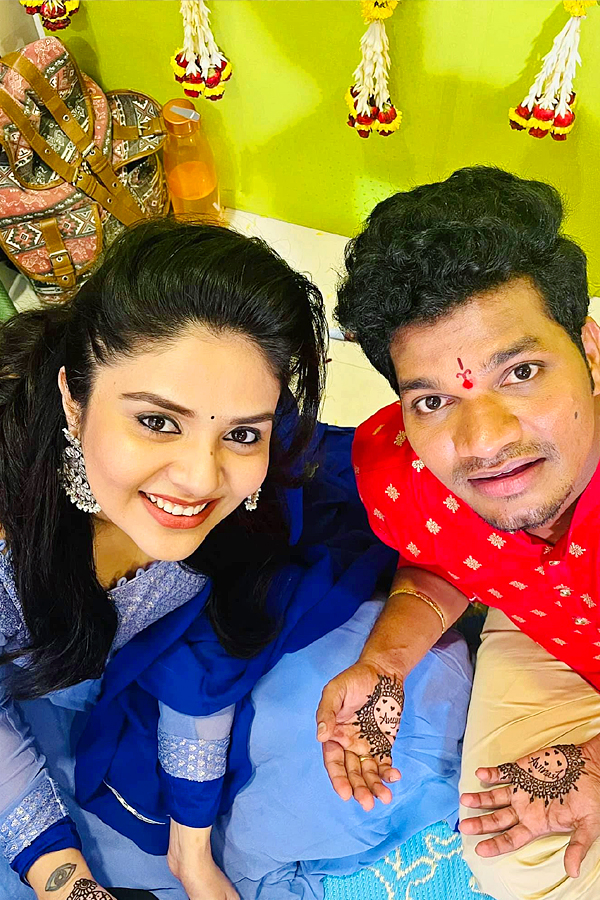 Anchor Sreemukhi Photos In Mukku Avinash Marriage - Sakshi26