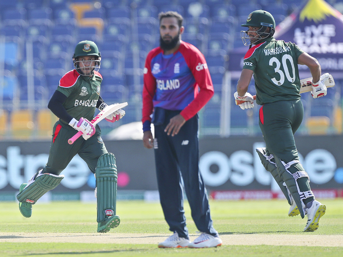 England Beat Bangladesh by 8 wickets Photo Gallery - Sakshi7