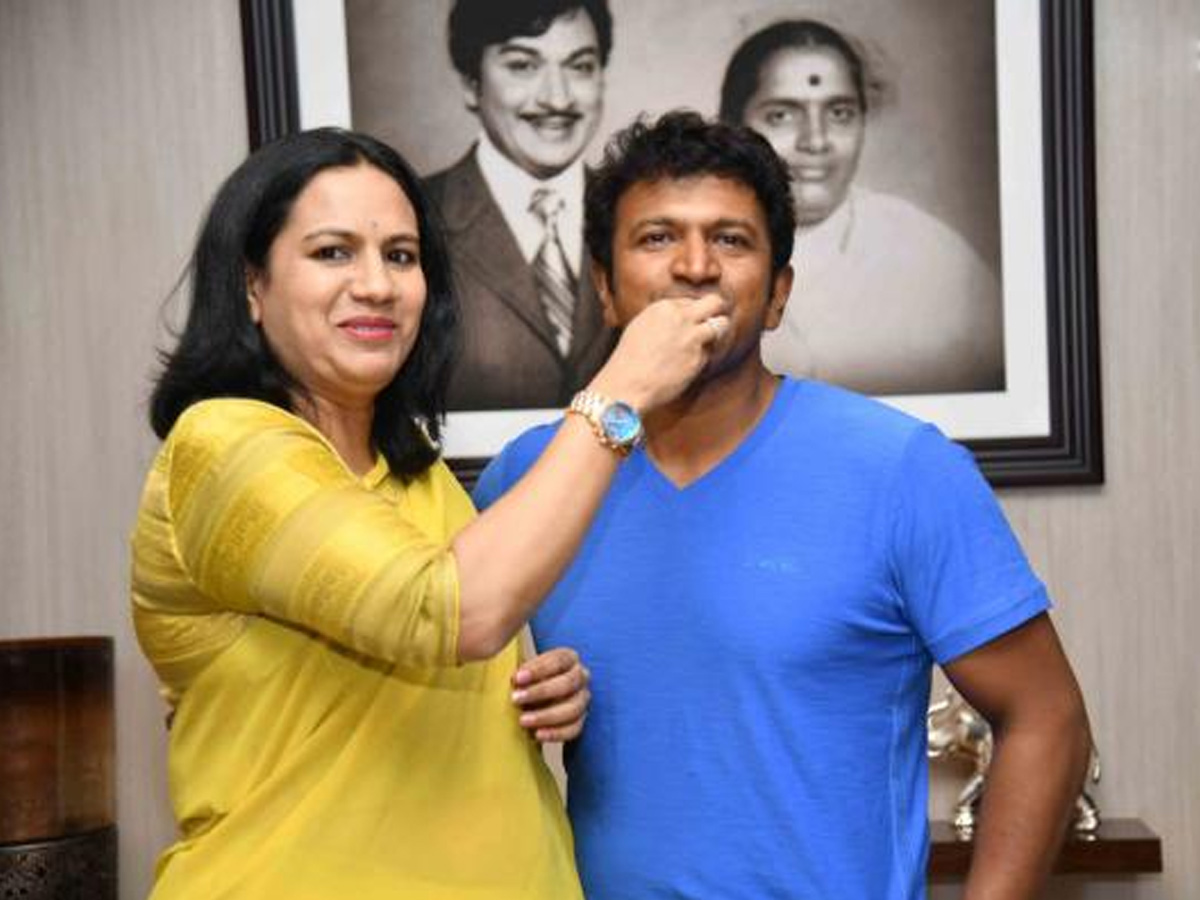 Puneeth Rajkumar Ashwini Rewanth Photo Gallery - Sakshi10