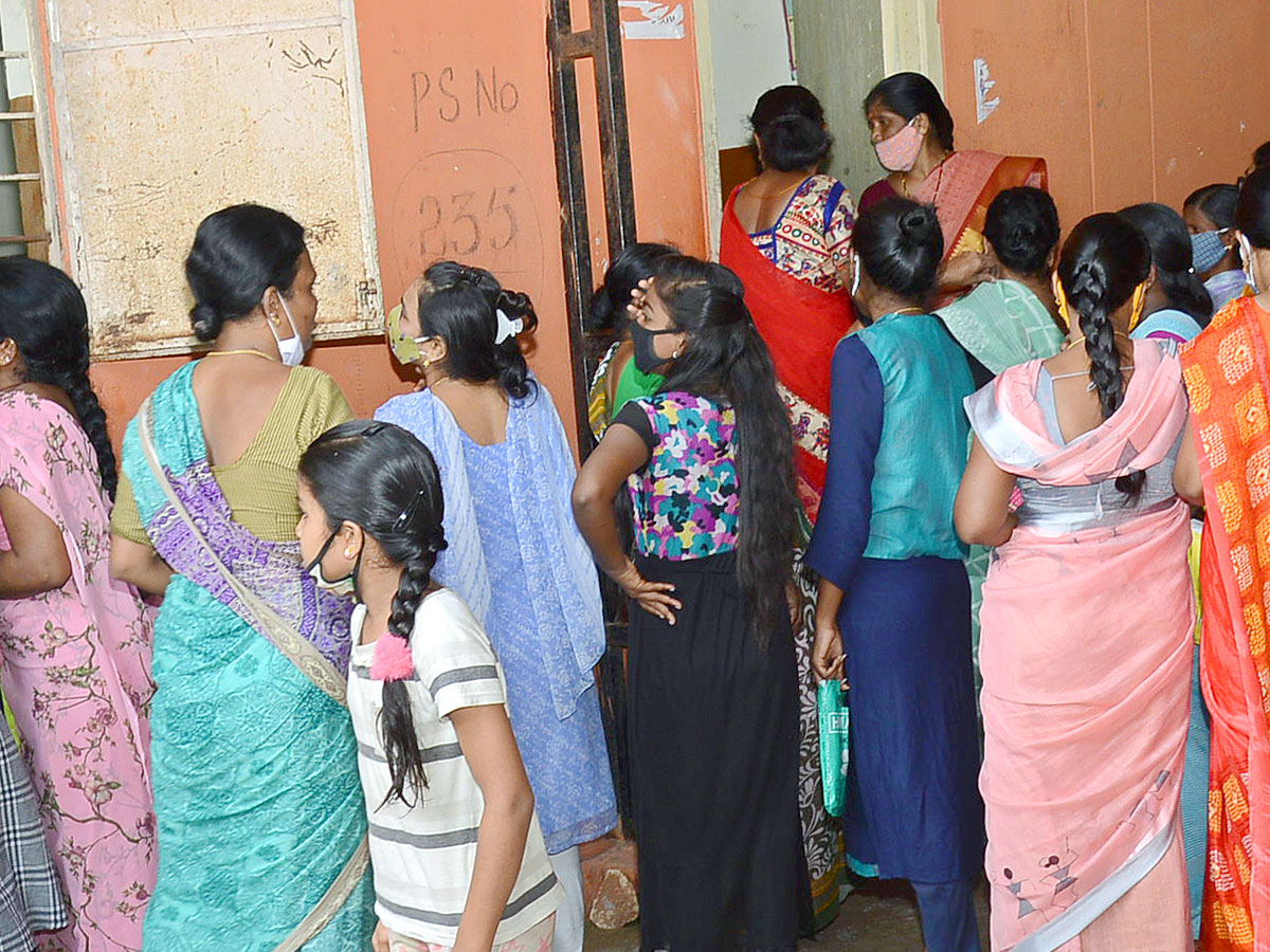 Bathukamma sarees distribution Photos - Sakshi12