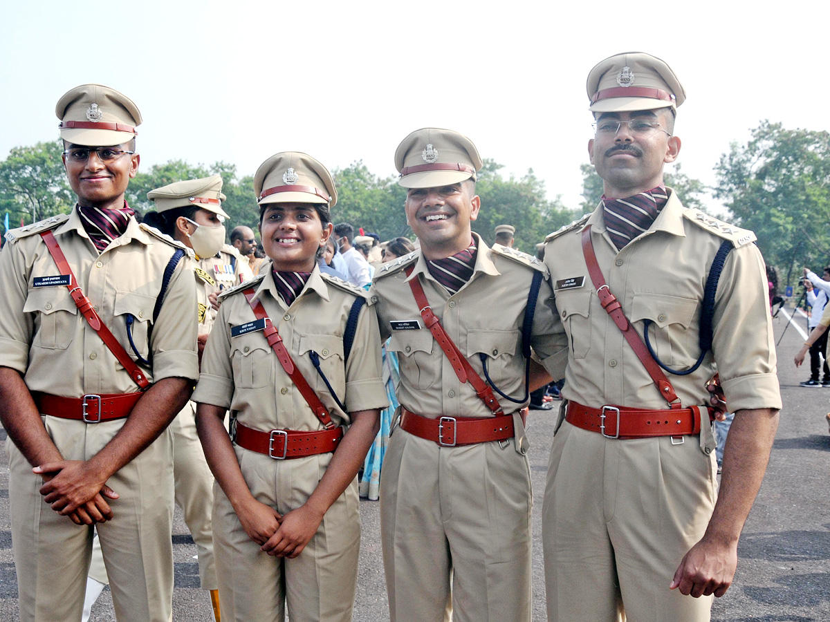 Hyderabad:The 34th batch of Assistant Commandants of CISF - Sakshi21