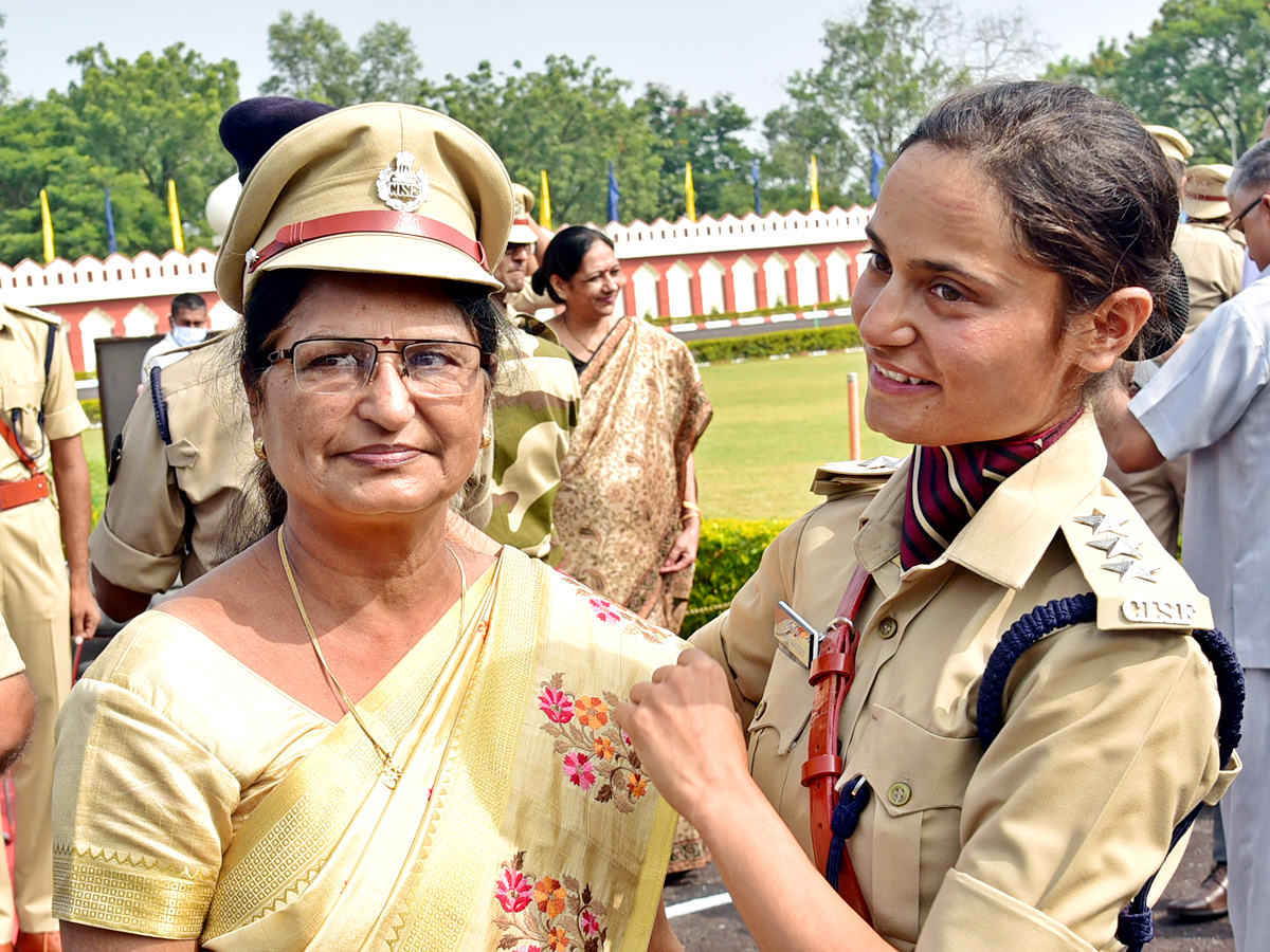 Hyderabad:The 34th batch of Assistant Commandants of CISF - Sakshi27