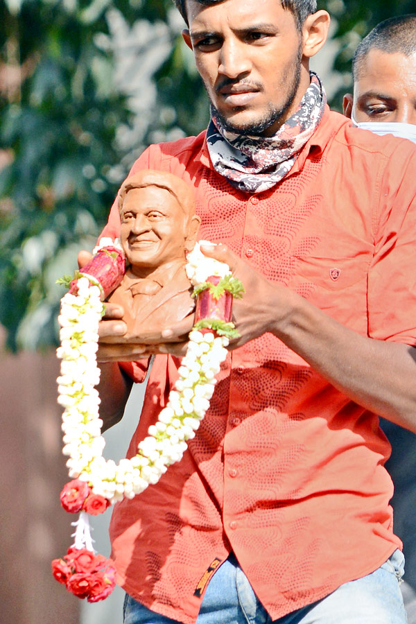  Kannada Actor Puneeth Rajkumar Last Rites Photo Gallery - Sakshi21