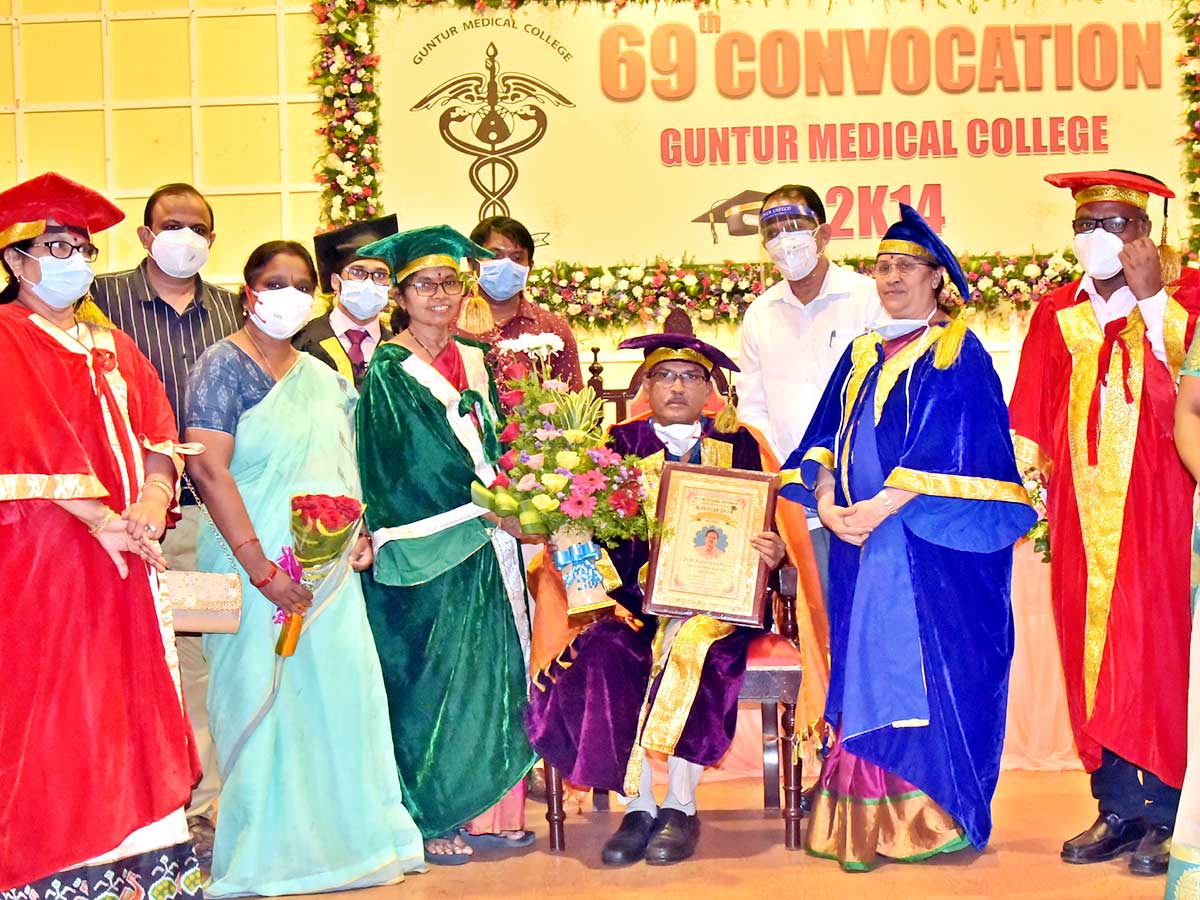 Guntur Medical College Graduation Ceremony Photo Gallery - Sakshi15