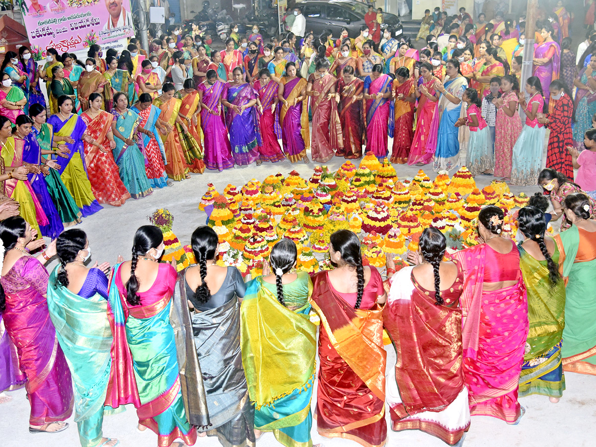 Photos : Bathukamma Festival Celebrations Starts All Over Telangana State - Sakshi6