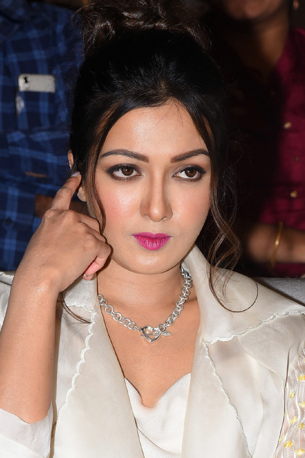 Photos : Catherine Tresa Photo Gallery - Sakshi36