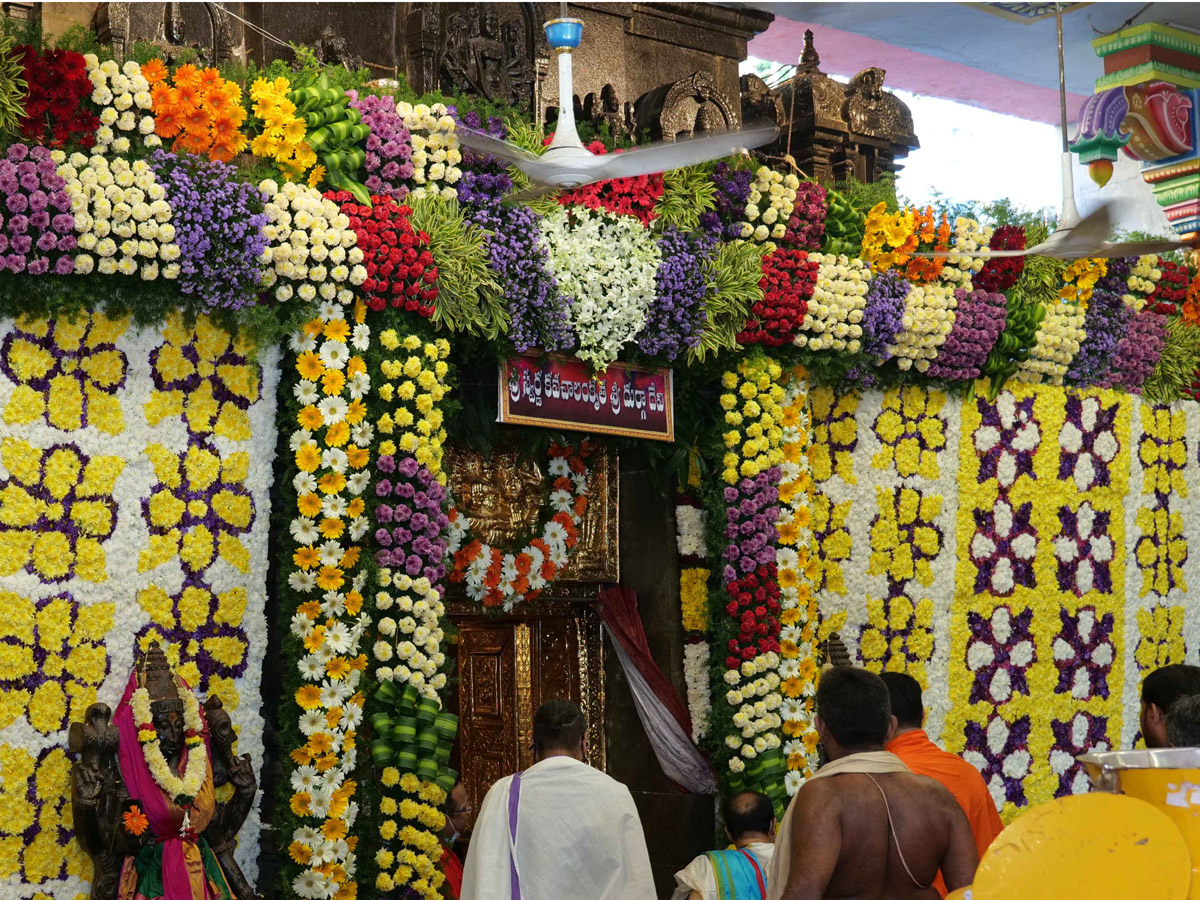 Dasara Navaratri Utsavalu At Indrakeeladri Vijayawada - Sakshi3