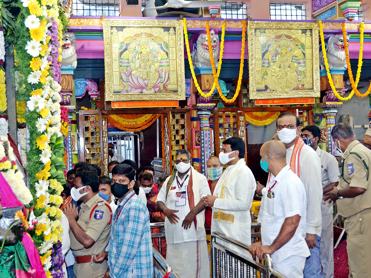 Dasara Navaratri Utsavalu At Indrakeeladri Vijayawada - Sakshi6