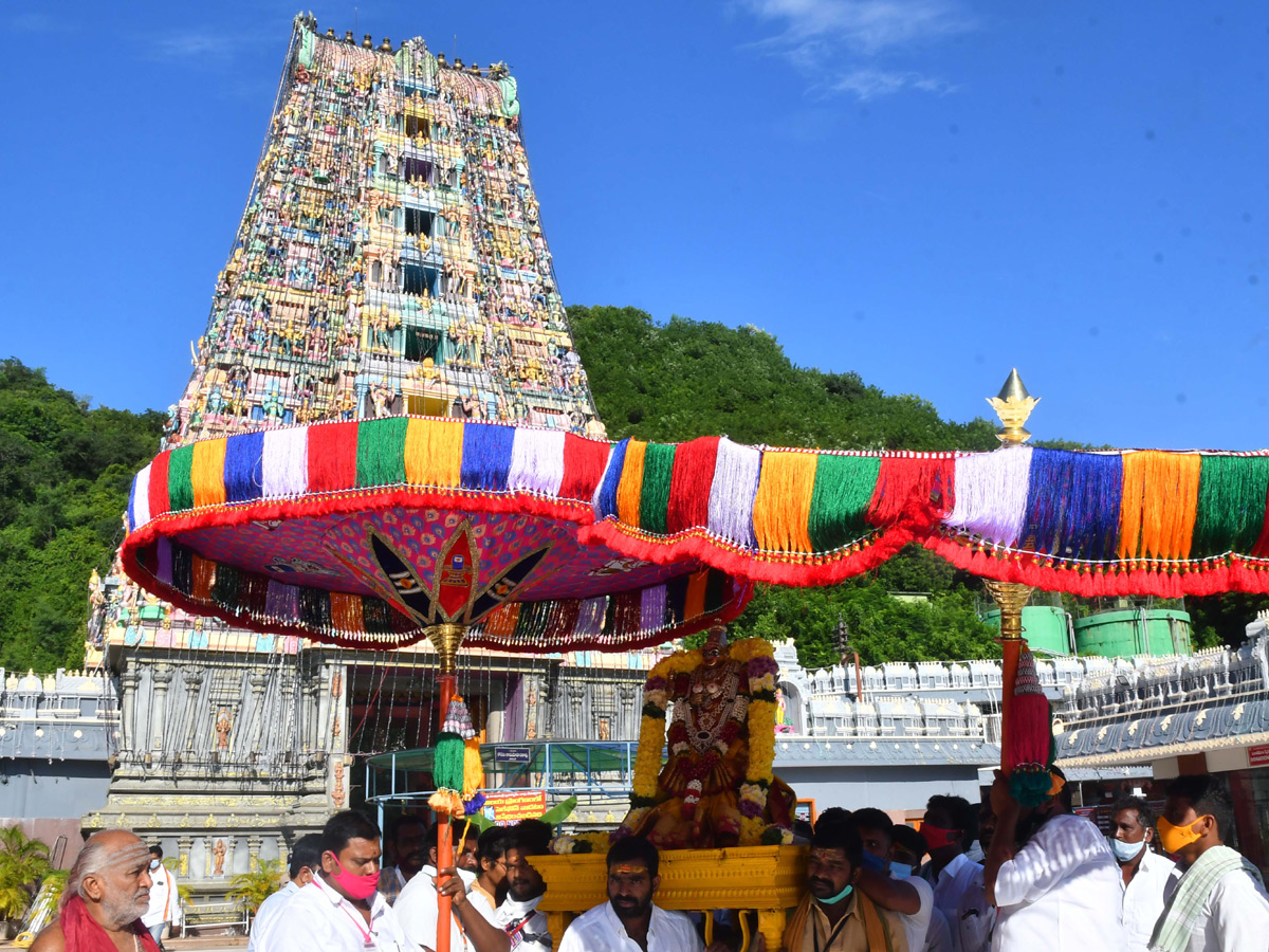 Dasara Navaratri Utsavalu At Indrakeeladri Vijayawada - Sakshi13