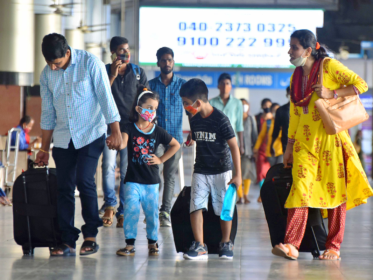 Dussehra Festival Celebrations In Telugu States  - Sakshi2