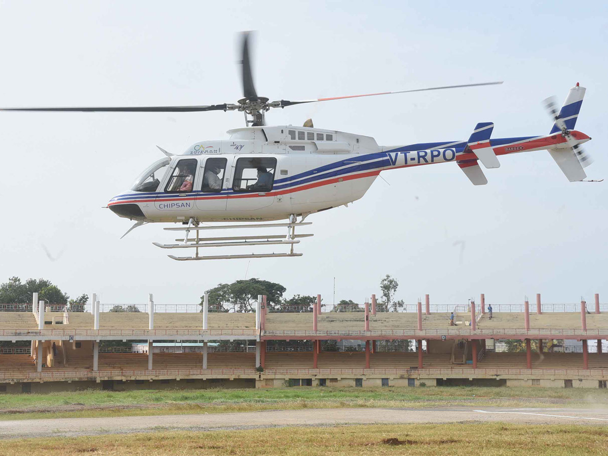  Helicopter joyride service launched in Vijayawada Photo Gallery - Sakshi4