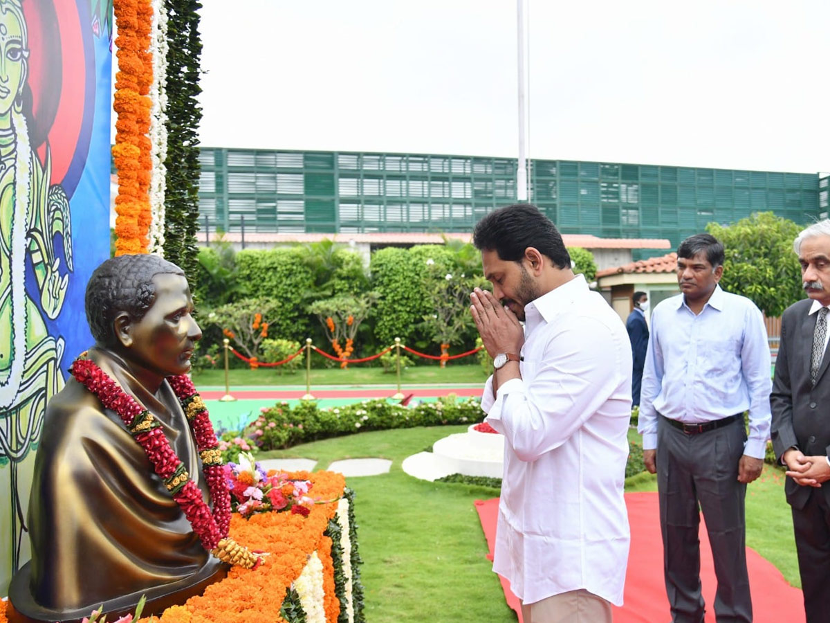 CM YS Jagan Participating In AP State Formation Day Programme Photo Gallery - Sakshi5