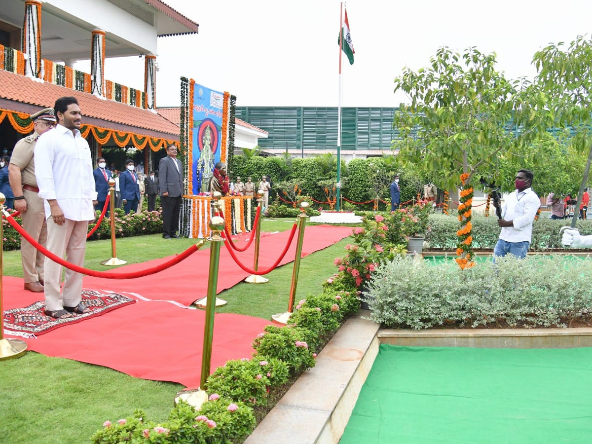 CM YS Jagan Participating In AP State Formation Day Programme Photo Gallery - Sakshi8