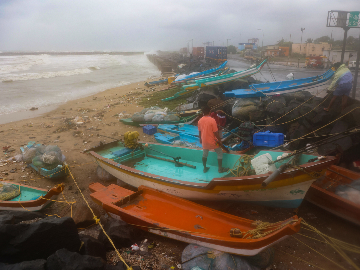 Heavy Rains Lashes Chennai PHoto Gallery - Sakshi2