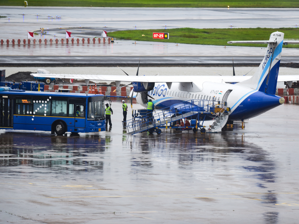 Heavy Rains Lashes Chennai PHoto Gallery - Sakshi4