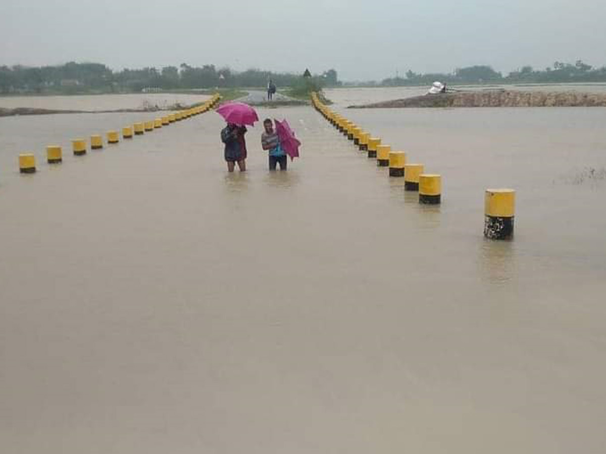 Heavy rainfall in andhra pradesh HD Photos - Sakshi16