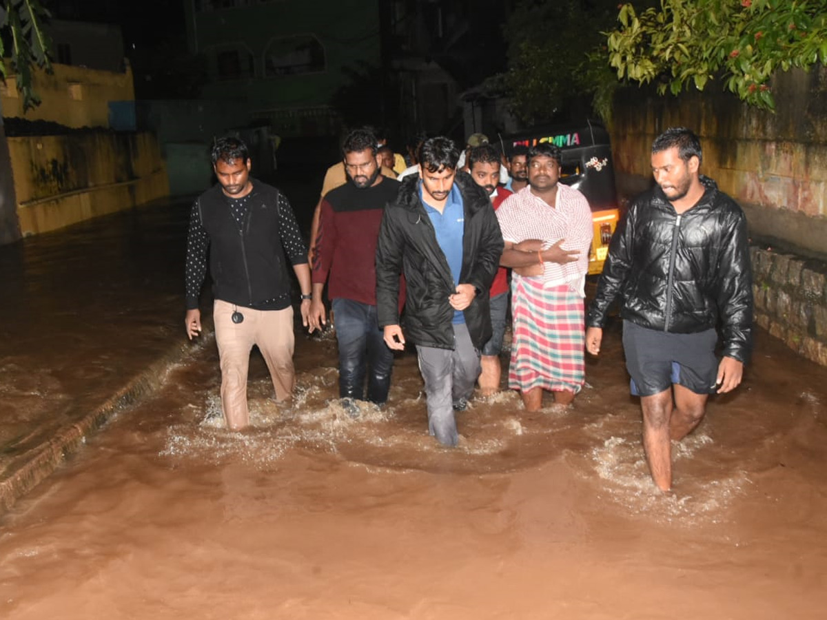 Heavy rainfall in andhra pradesh HD Photos - Sakshi2