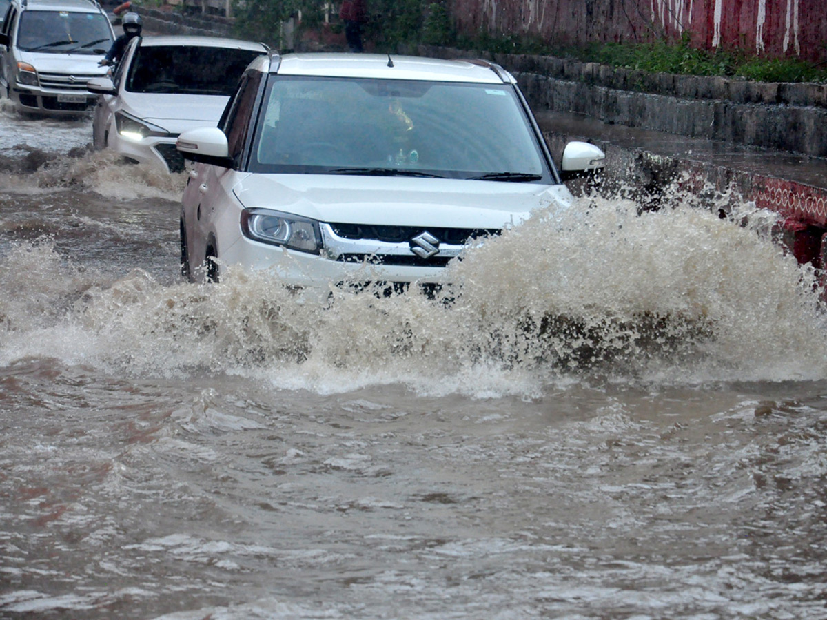 Heavy rainfall in andhra pradesh HD Photos - Sakshi20