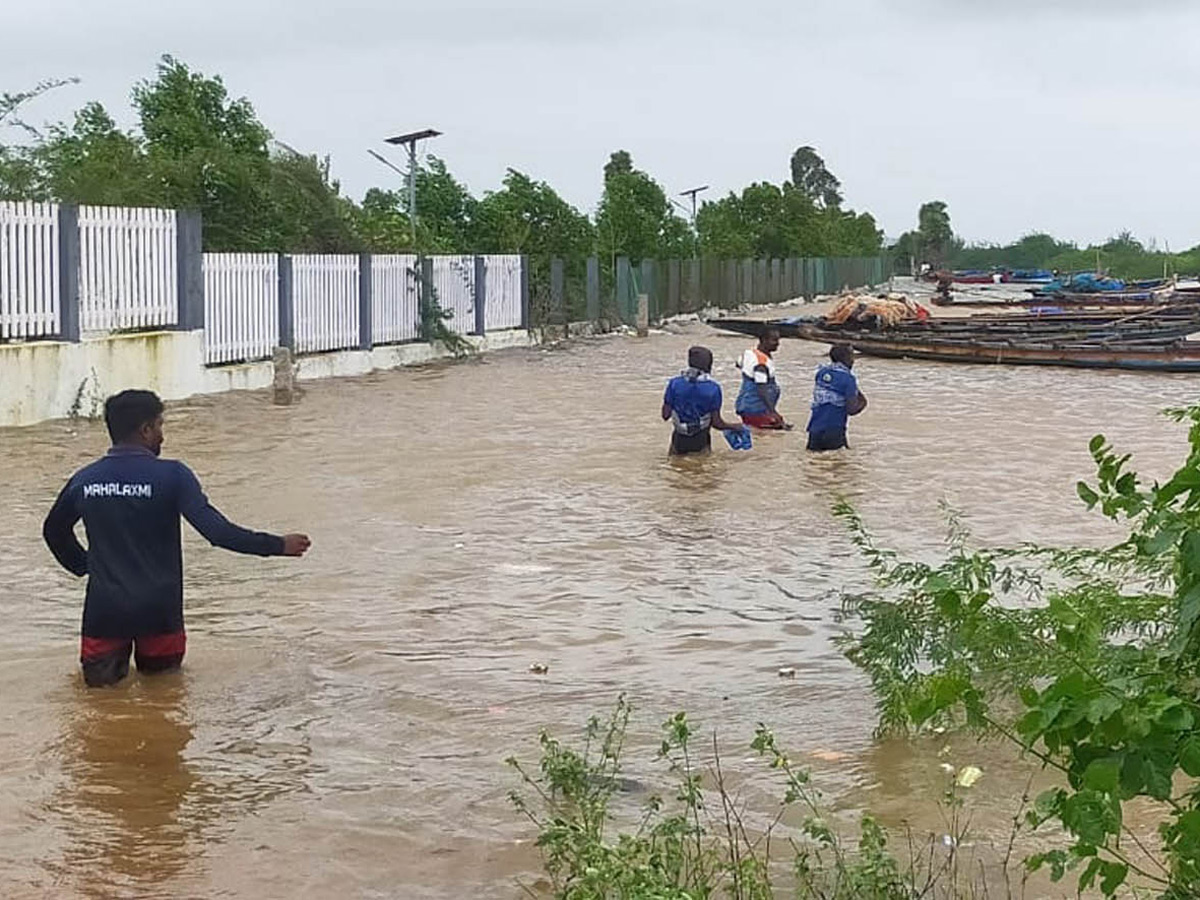 Heavy rainfall in andhra pradesh HD Photos - Sakshi4