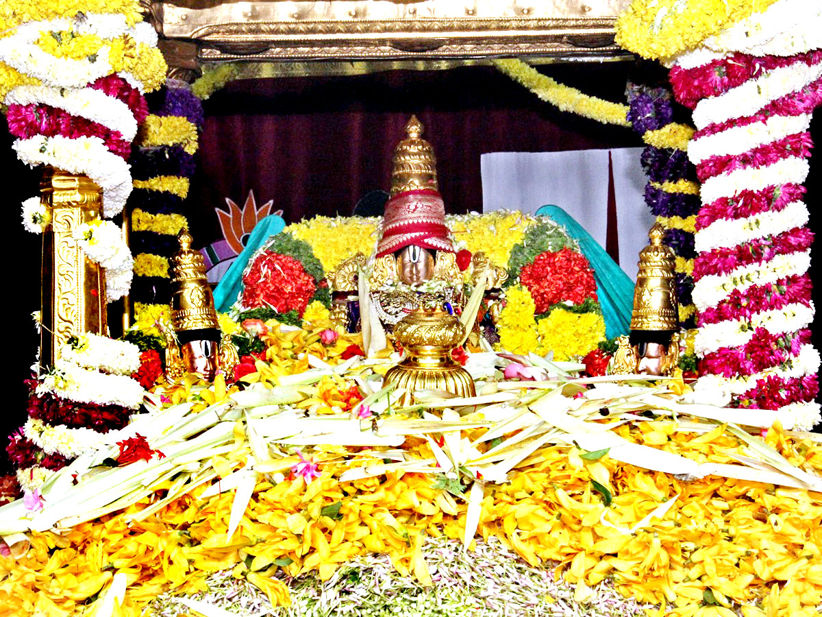 Pushpayaga Mahotsavam At Tirumala Srivari Devasthanam Photo Gallery - Sakshi1