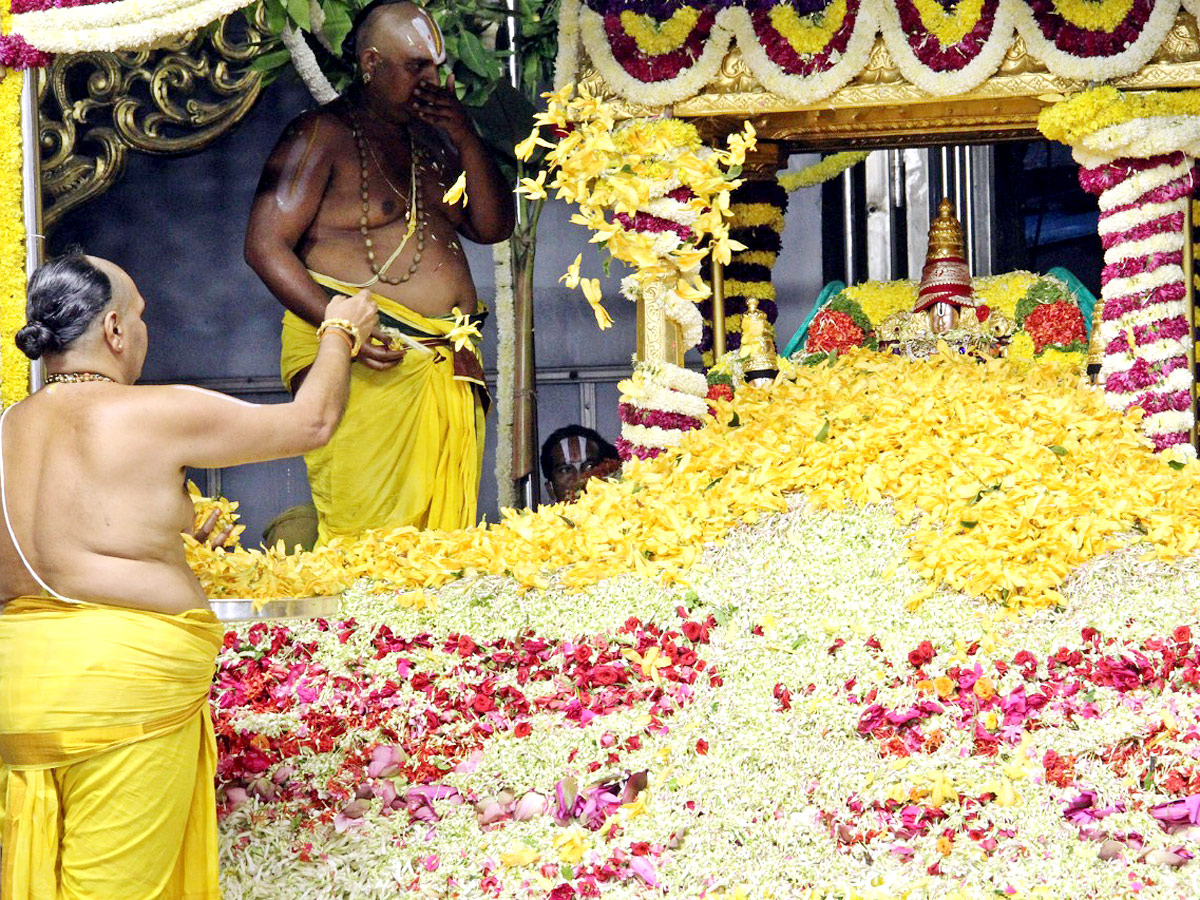 Pushpayaga Mahotsavam At Tirumala Srivari Devasthanam Photo Gallery - Sakshi5