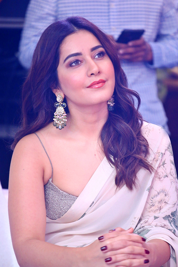 Rashi Khanna Beautiful Photo Gallery - Sakshi7