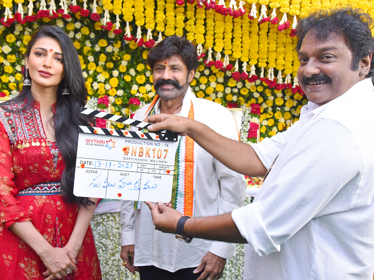 Balakrishna and Director Gopichand Malineni Movie Nbk 107Pooja Ceremony - Sakshi4