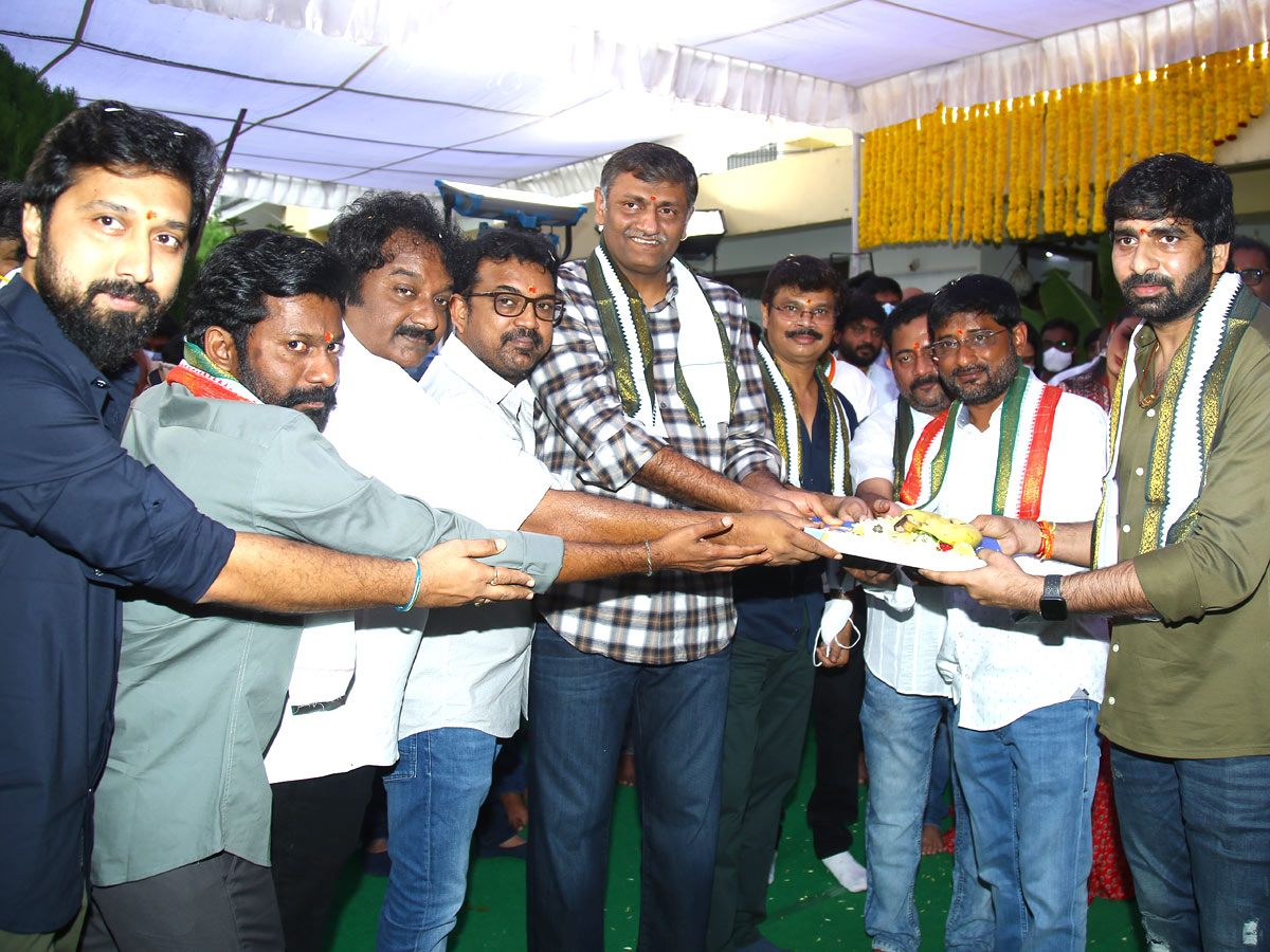 Balakrishna and Director Gopichand Malineni Movie Nbk 107Pooja Ceremony - Sakshi5