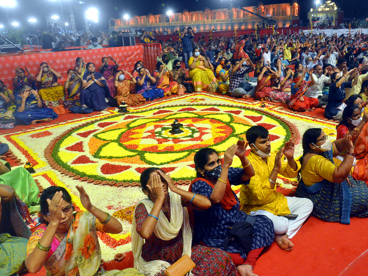 Koti Deepotsavam 2021 Hyderabad HD Photos - Sakshi7