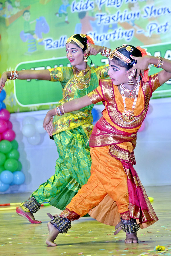 Childrens Day Celebrations At Vijayawada Photo Gallery  - Sakshi25