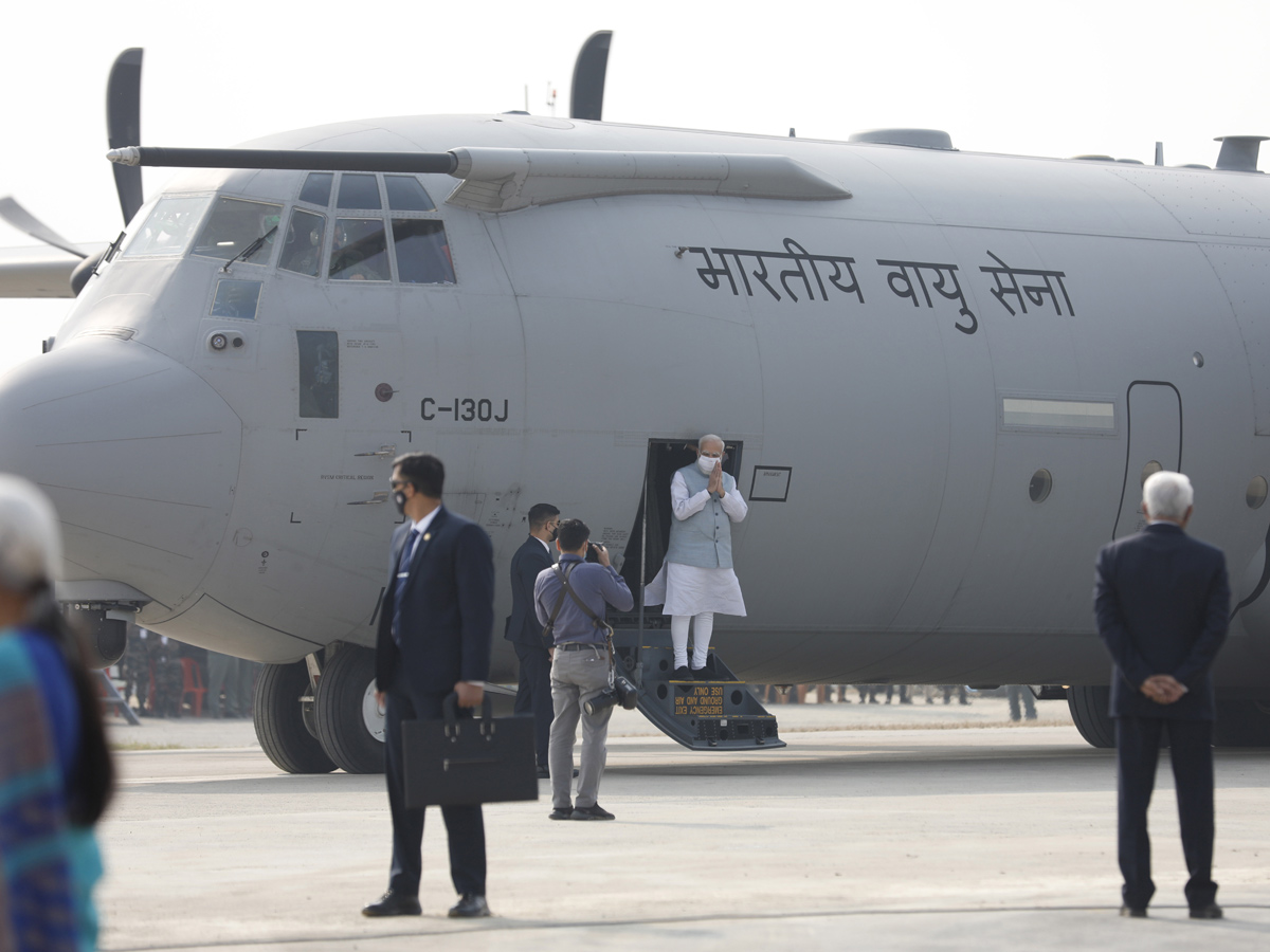  PM Modi inaugurates Purvanchal Expressway in Uttar Pradesh Photo Gallery - Sakshi11