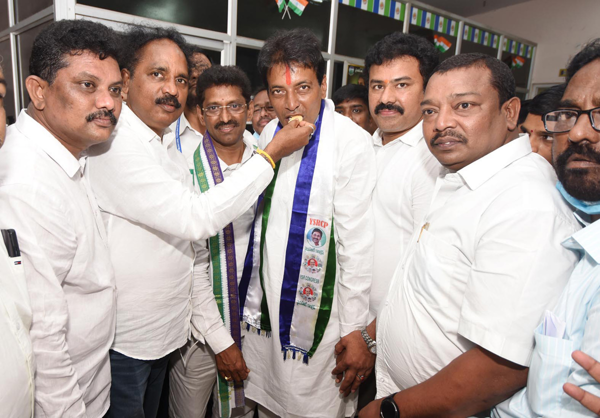 YSRCP Celebrates Municipal Elections Victory - Sakshi40