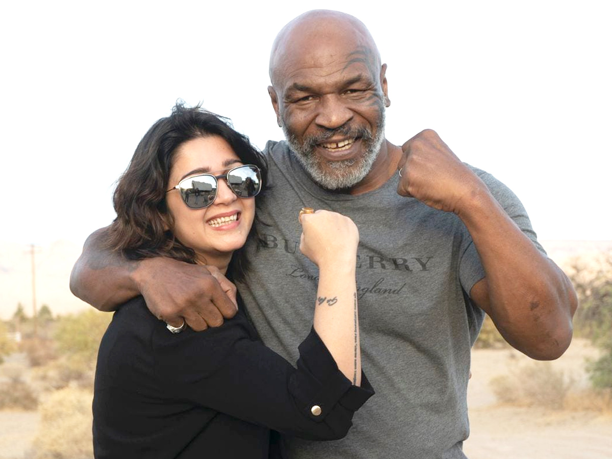 Vijay Devarakonda Liger Movie Team with Mike Tyson Photo Gallery - Sakshi4