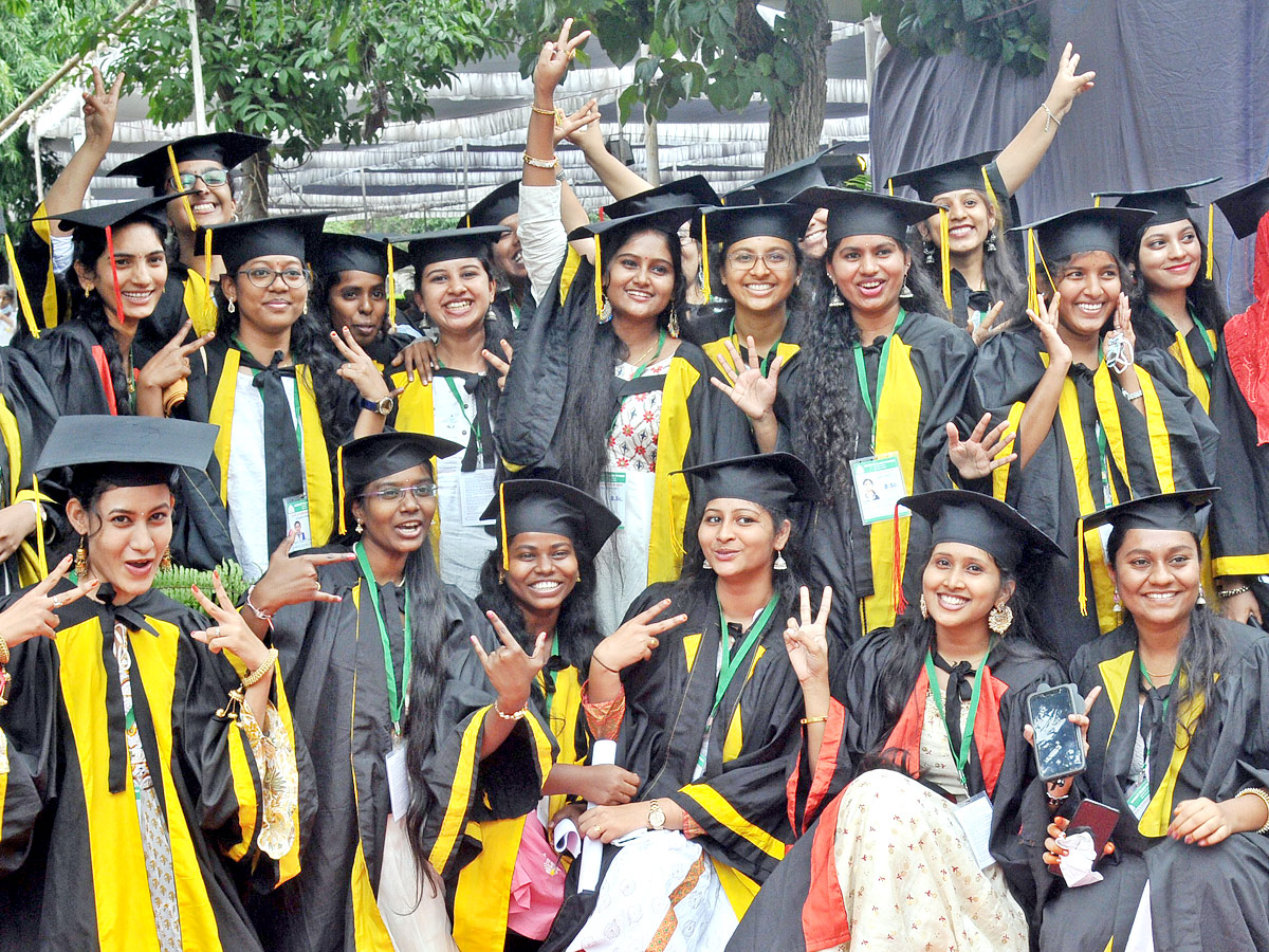 16th Graduation Ceremony Koti Womens College Photo Gallery - Sakshi1