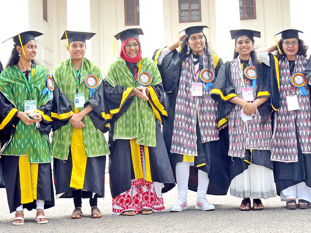 16th Graduation Ceremony Koti Womens College Photo Gallery - Sakshi12