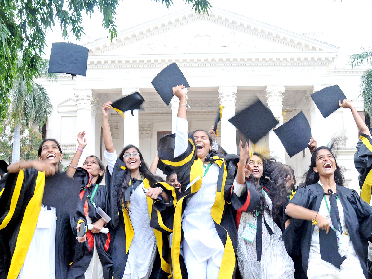 16th Graduation Ceremony Koti Womens College Photo Gallery - Sakshi19