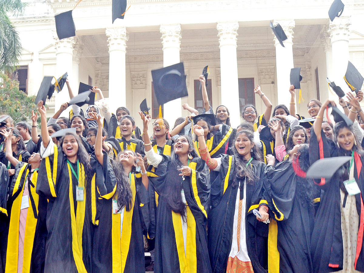 16th Graduation Ceremony Koti Womens College Photo Gallery - Sakshi22