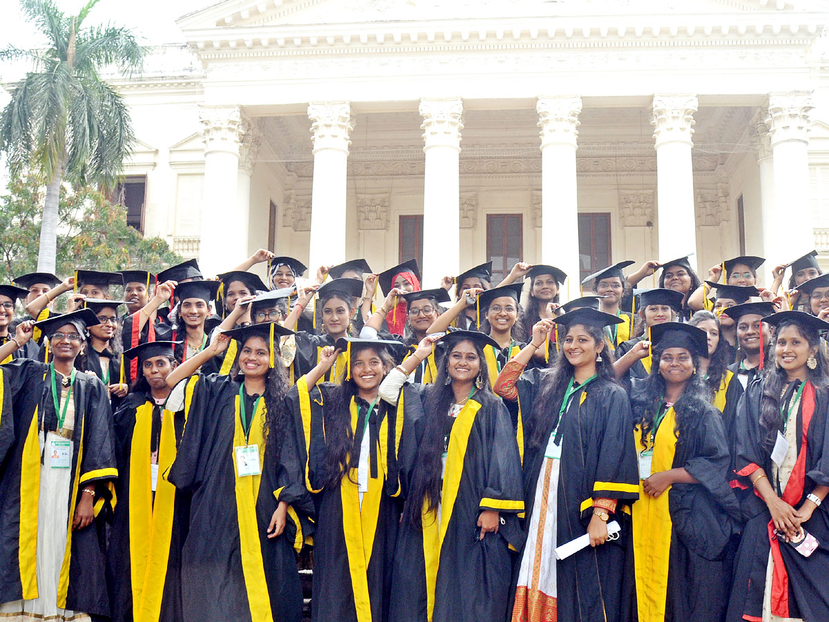 16th Graduation Ceremony Koti Womens College Photo Gallery - Sakshi23